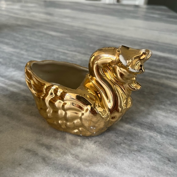 Vintage SWETYE  Salem  Golden gold, pitcher jug, and small swan with hat Chatzky - Picture 3 of 17